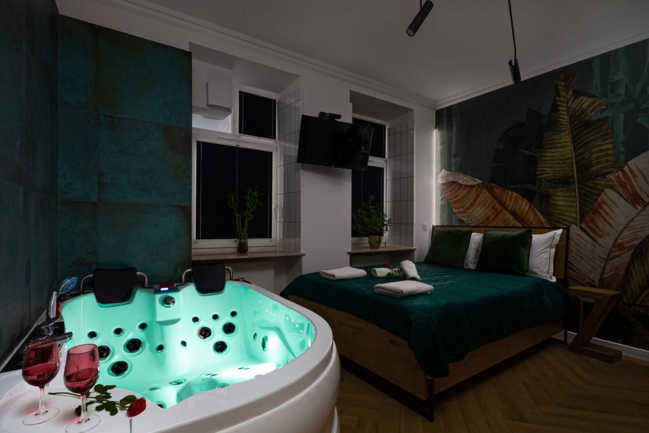 Jacuzzi & Bike Apartment, คราคูฟ ภายนอก รูปภาพ