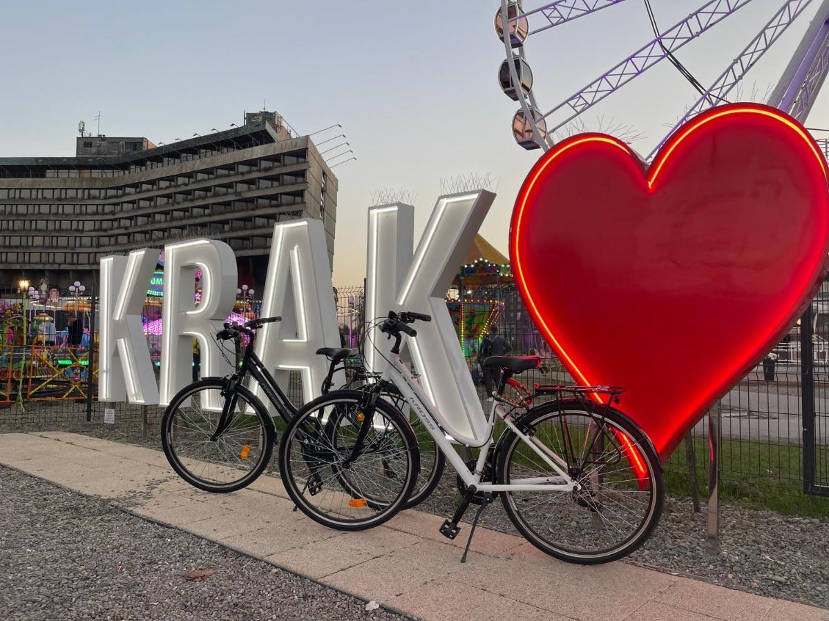 Jacuzzi & Bike Apartment, คราคูฟ ภายนอก รูปภาพ